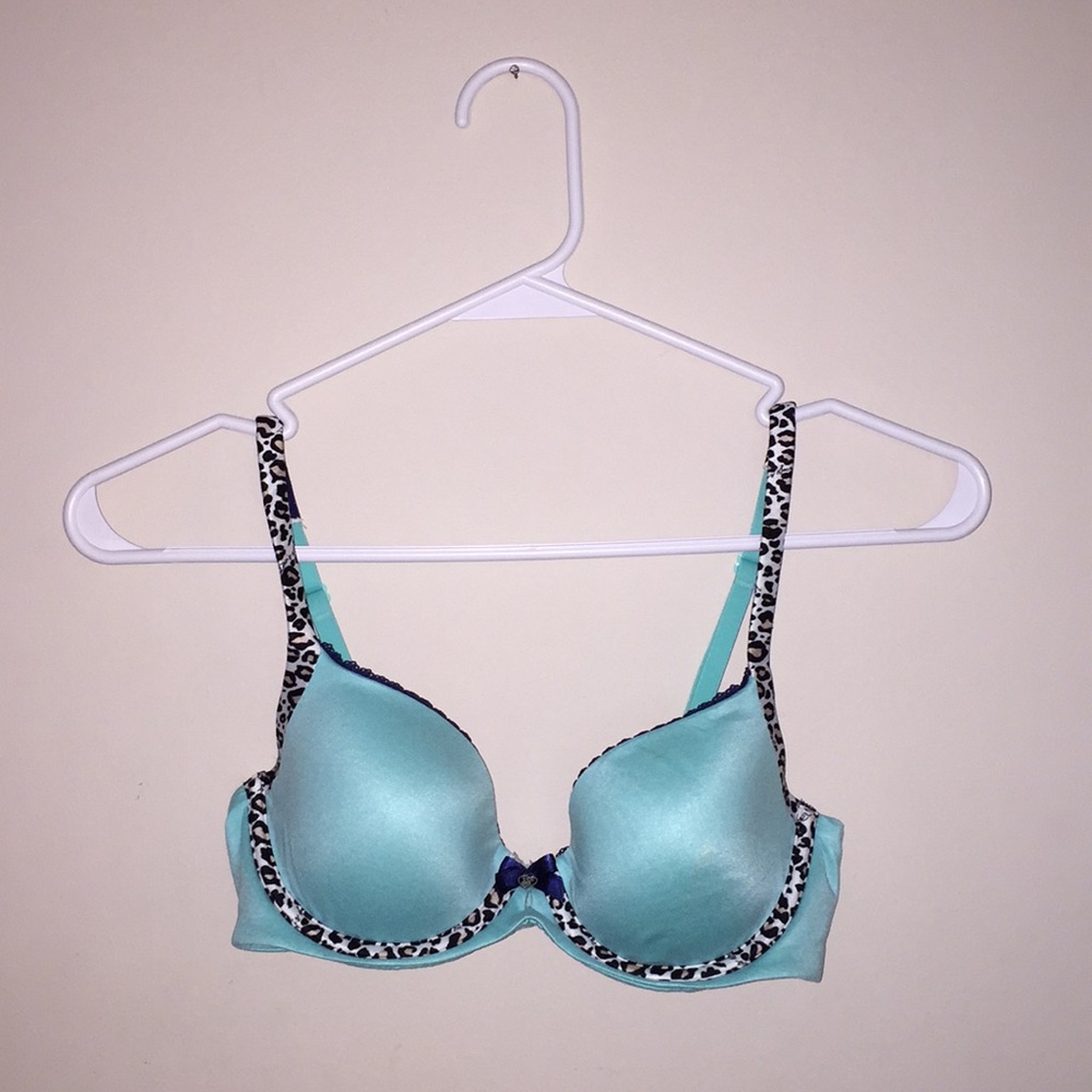 Victoria’s Secret bra